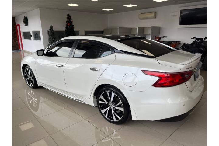 Nissan Maxima