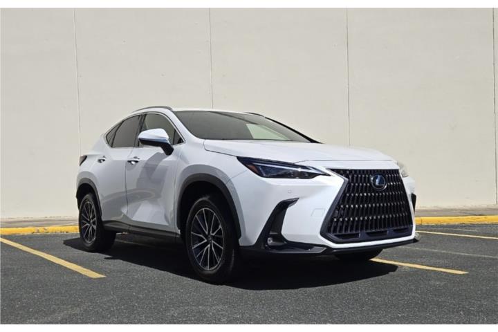 Lexus NX del 2025