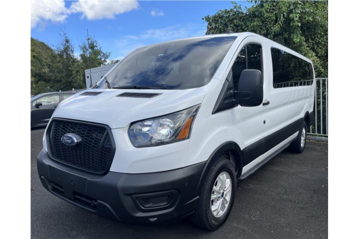 Ford Transit Passenger Van del 2023