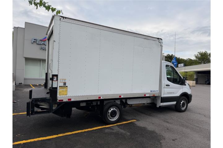 Ford Transit Camión de Caja 2024