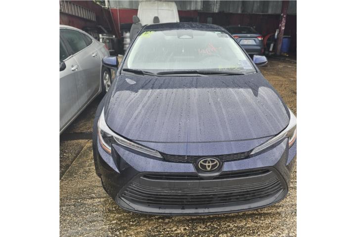 TOYOTA COROLLA LE 2025 10503 MILLAS.