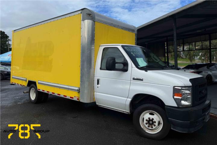2022 Ford E-350 Van