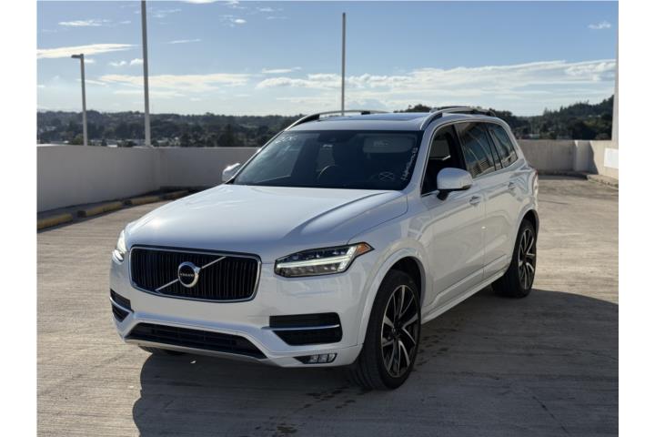 2019 Volvo XC90 T6 Momentum