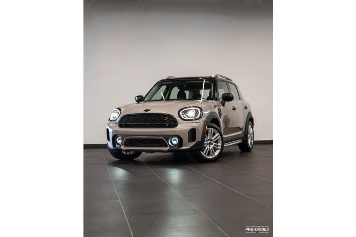 Pre-Owned 2023 MINI Countryman S Signature Trim