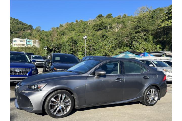 2020 Lexus IS