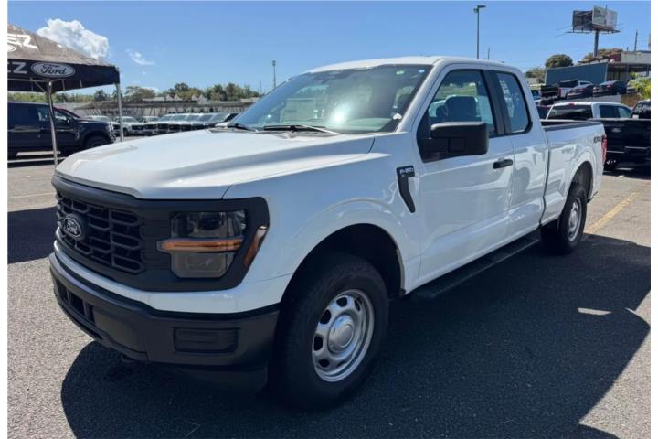 Ford F-150 del 2025 Cabina y Media 4x4