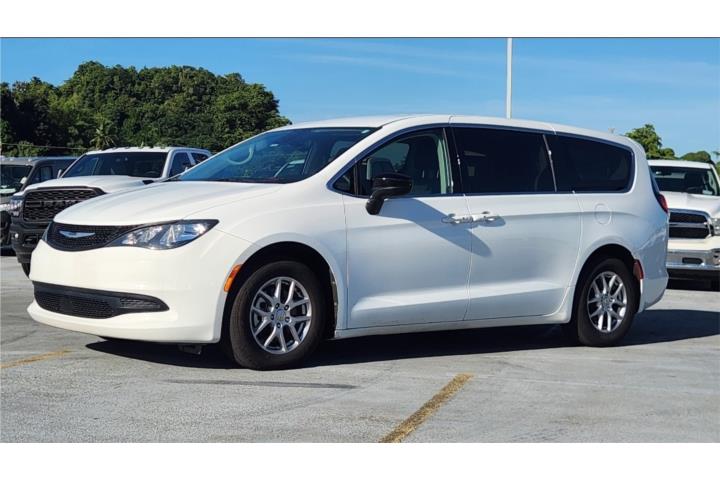 2024 Chrysler Voyager