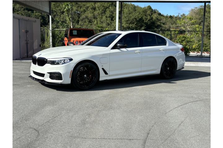 2020 BMW 530e M Package