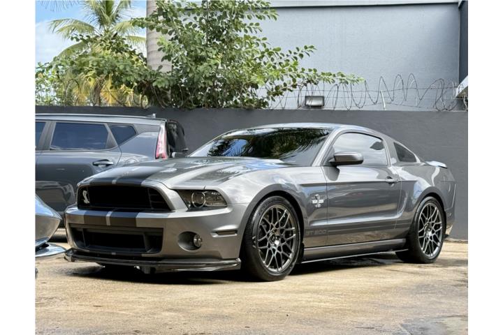 2013 Ford Mustang Shelby GT500 SVT 20th Anniversary