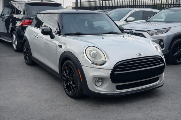 2017 Mini Cooper Standard