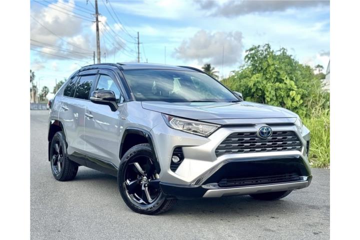 2021 Toyota RAV4 XLE Hybrid