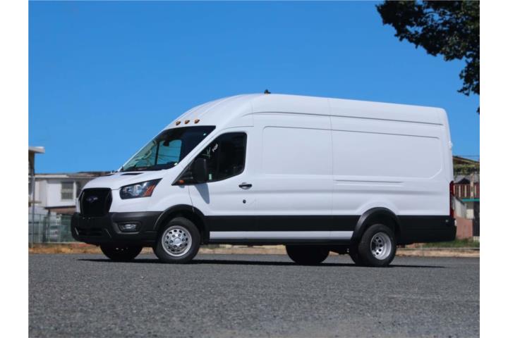 2025 Ford Transit Cargo Van