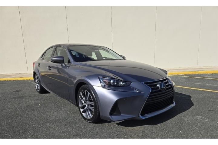 2019 Lexus IS