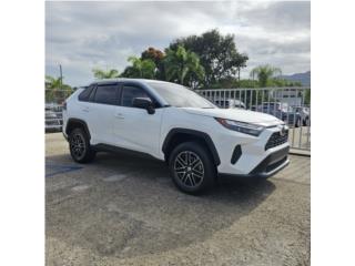 Toyota Puerto Rico Rav 4 LE basica con aros, disponible!