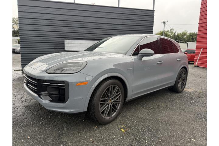 PORSHE CAYENNE HYDRID TURBO