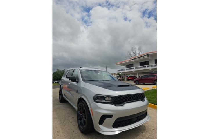 Dodge Durango Hellcat Silver Bullet AWD