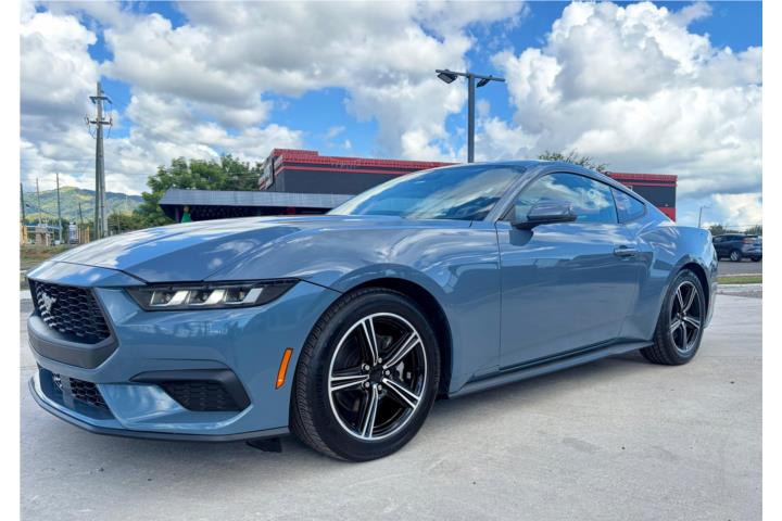 FORD MUSTANG ECOBOOST PREMIUM 2024