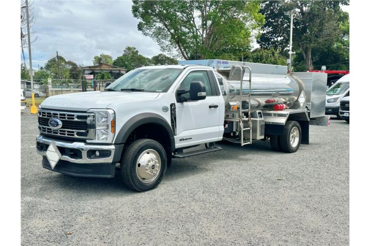 Ford F-550 XL