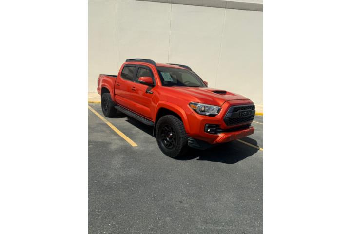 TOYOTA TACOMA