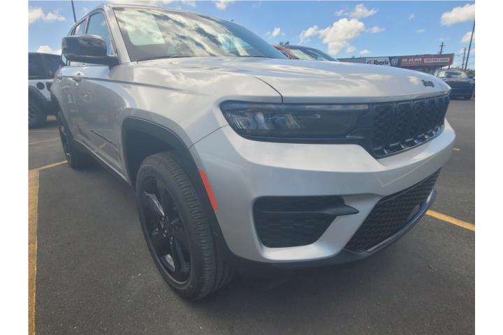 IMPORTA ALTITUDE SILVER SUNROOF AROS20 V6