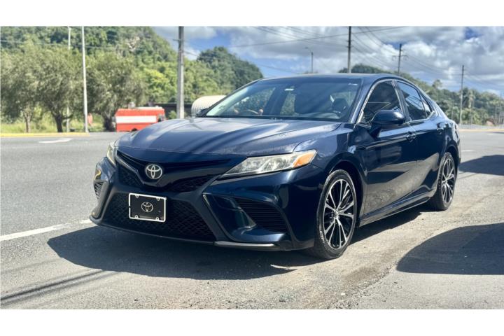 Toyota Camry SE 2018