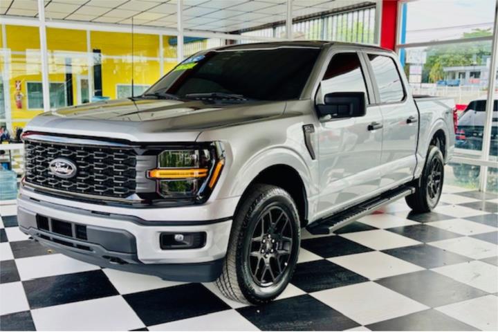 FORD F-150 4X4 2025