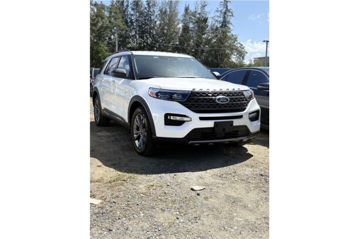 2021 Ford Explore XLT Solo 24k Millas