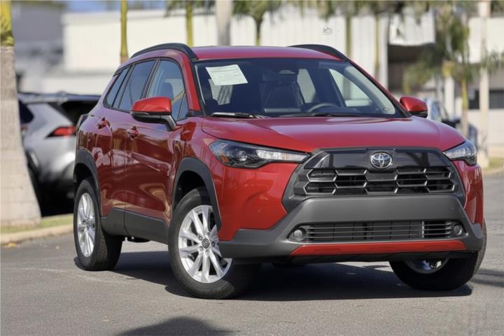 TOYOTA COROLLA CROSS LE 2026