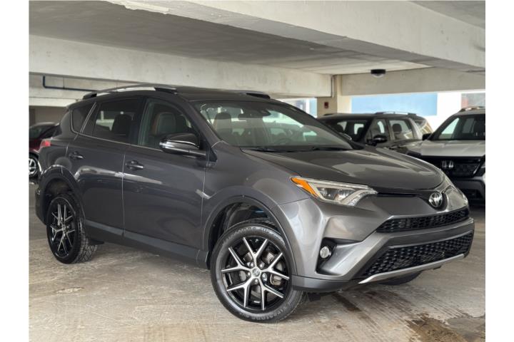 TOYOTA RAV4 SE 2018