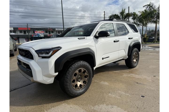 4 RUNNER TRAILHUNTER 4WD