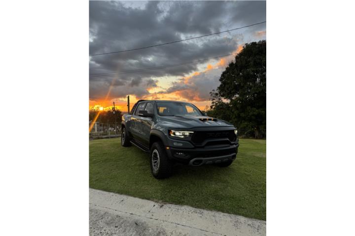 RAM TRX Launch Edition 2021 16,000 millas