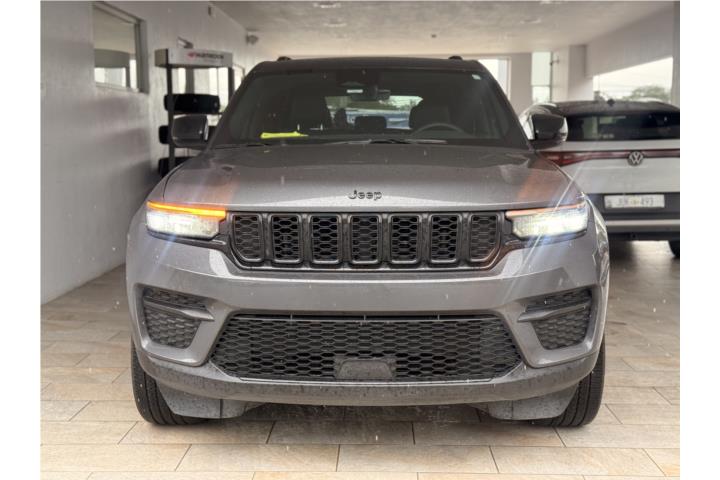 Jeep Grand Cherokee 2025, 11k millas