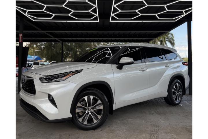 HIGHLANDER / XLE / HYBRID / 20K MILLAS /