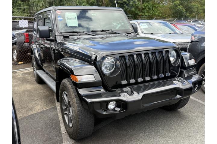 JEEP WRANGLER UNLIMITED SOLO 28 K MILLAGE!