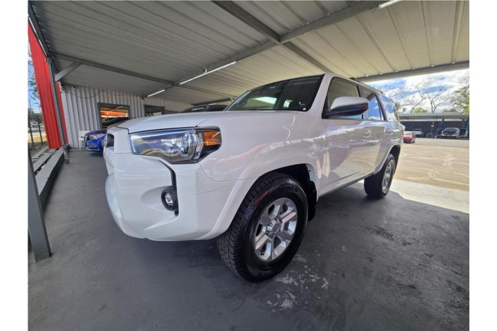 TOYOTA 4RUNNER 2023