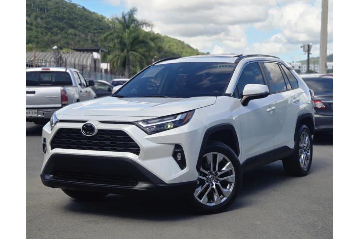 Toyota Rav4 XLE Premium 2024