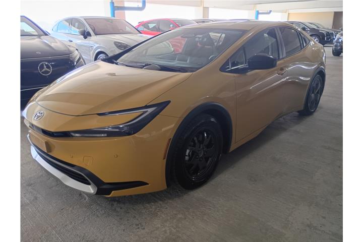 TOYOTA PRIUS PLUG-IN SEDAN SE 2025