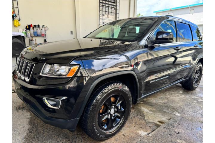 2015 GRAND CHEROKEE LAREDO 4X2, EN OFERTA!!!!