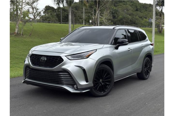 2023 Toyota Highlander XSE - 64K Millas