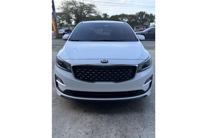KIA SEDONA 2021 COMO NUEVA!!!