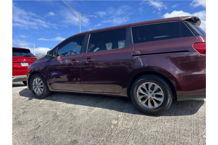 KIA SEDONA 2020 FAMILIAR