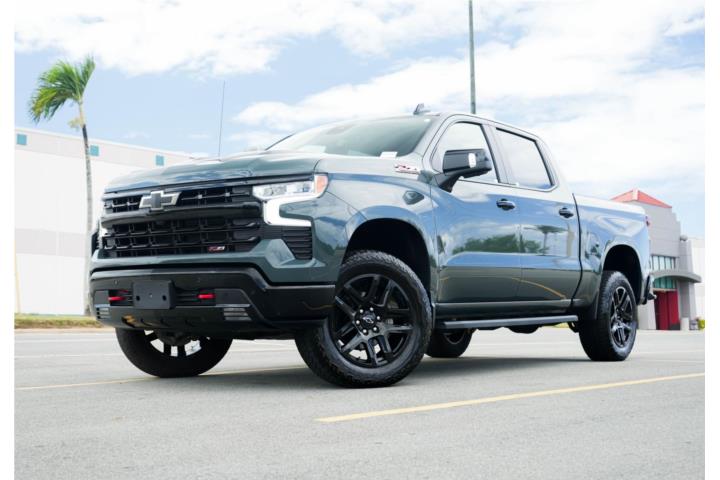 CHEVROLET SILVERADO Z71 2024 CON 42K MILLAS