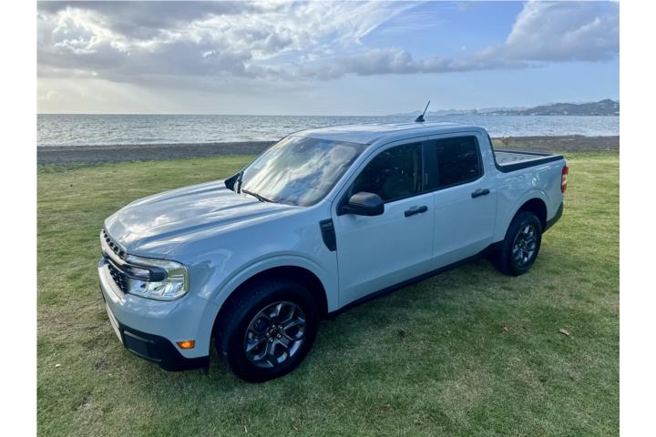 FORD MAVERICK LARIAT ( BN NUEVA)