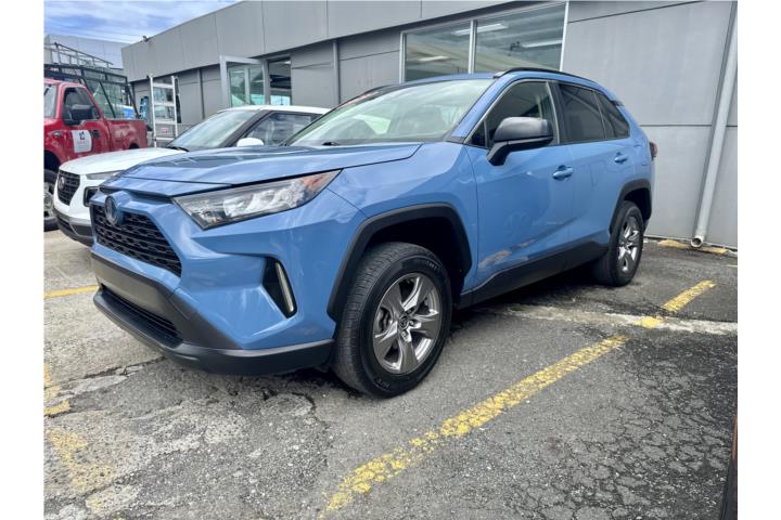 TOYOTA RAV4 HYBRID LE (BIEN MUEVA)