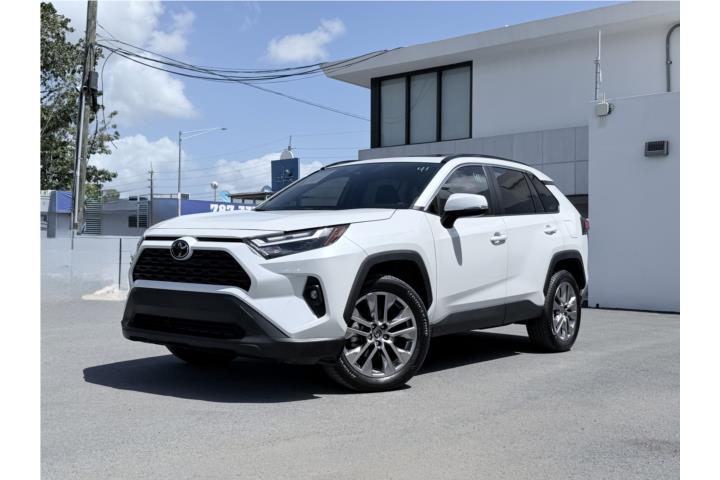 2024 TOYOTA RAV XLE PREMIUM