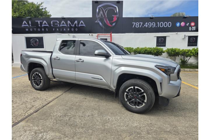 TOYOTA TACOMA TRD SPORT 2024