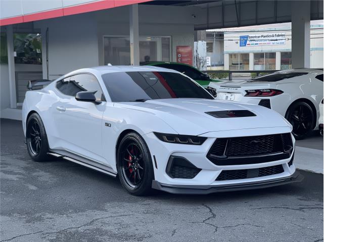 Ford Mustang GT Premium Magneride System