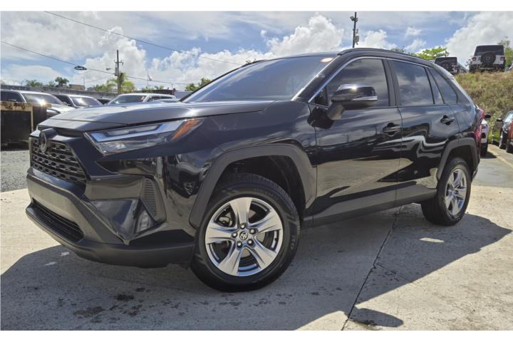 TOYOTA RAV4 XLE 2023