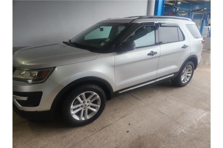 FORD EXPLORER XLT 2017