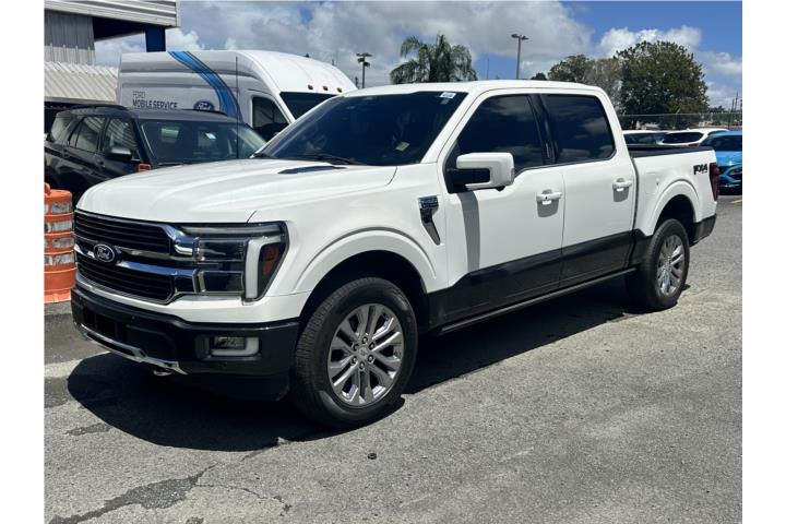 FORD F-150 KINGRANCH FX4
